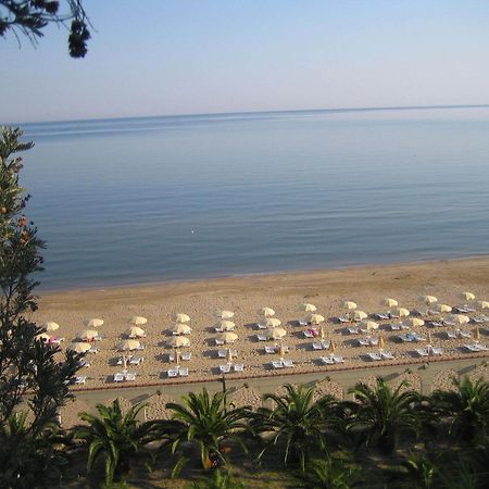 Villaggio Hotel Ripa Rodi Garganico Exterior foto